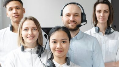 customer support available now